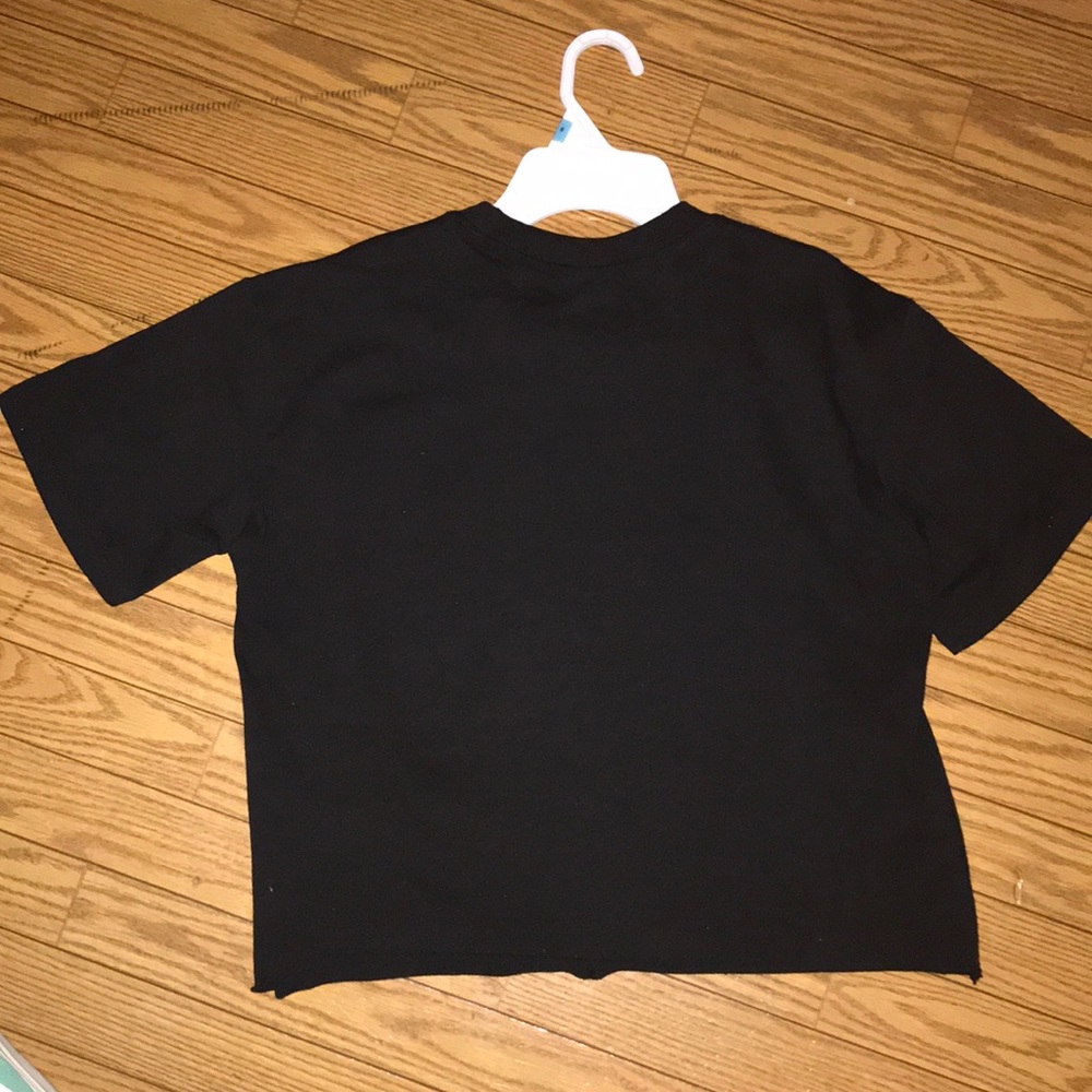 🎉🎊 5 for $20🎉🎊 Women’s crop top shirt - Picture 4 of 4